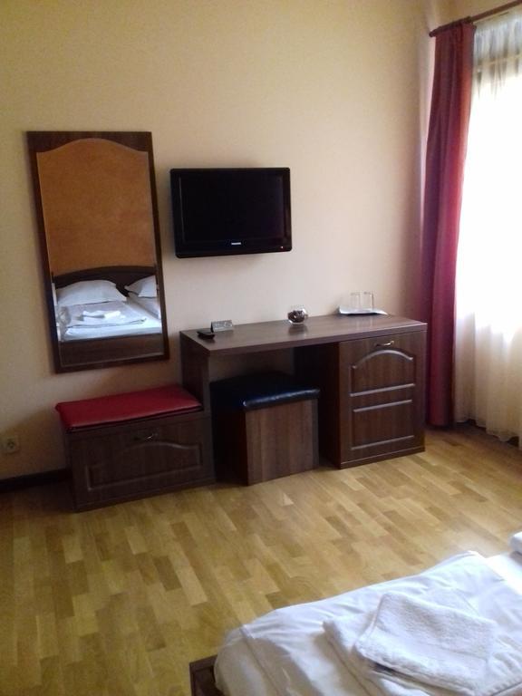 Pensiunea Damiris Băile Felix Esterno foto
